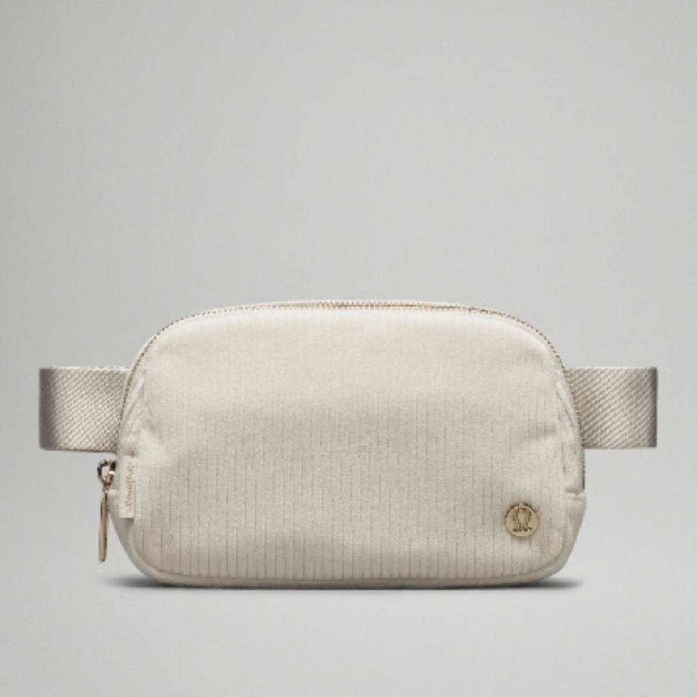 lululemon athletica Everywhere Belt Bag - Bone/Gold Corduroy